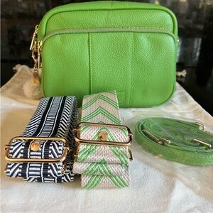 Pom Pom London Original Plus Bag in Kelly Green.